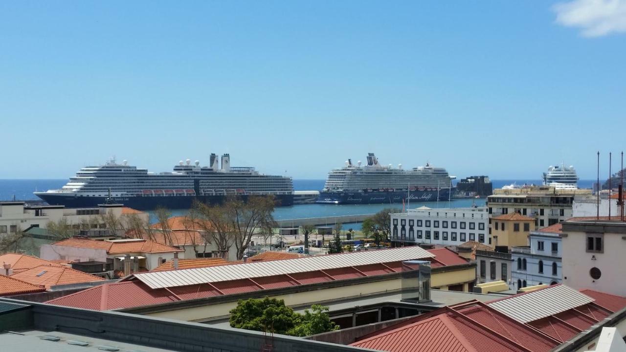 Top Floor With Balcony In Funchal Экстерьер фото